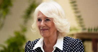 Kamilla királyné végtelenül kínos helyzetbe került, így reagált a kellemetlen kérdésre