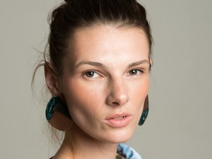 A Héria Enamel dizájn ékszer mindig kitűnik a tömegből: minden darab egy absztrakt műalkotás