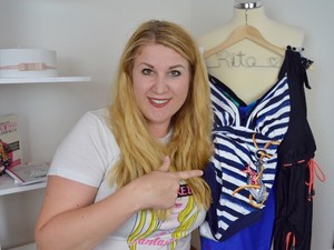 Fürdőruhák és plus size stylist tanácsok a strandra