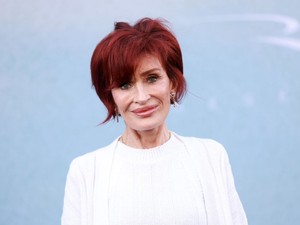 Sharon Osbourne teljesen összeomlott férje temetésén, szívszorító fotó látott napvilágot róla
