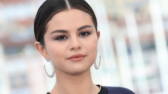 Selena Gomez eleganciájával mindenkit túlragyogott az Emmy gálán