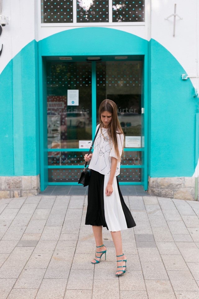 Mészáros Lúcia egy csodaszép magas sarkúval zárja a hetet