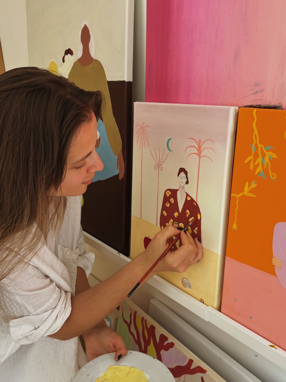 Sandra Poliakov három különböző kultúrában nőtt fel, ami mély hatással volt művészetére.