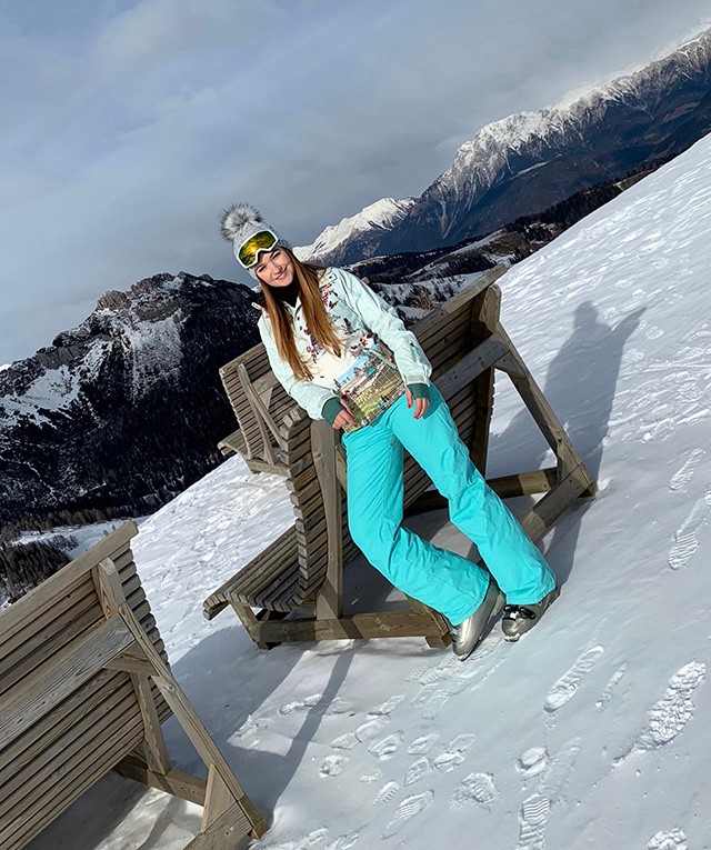 Dombai Laura megmutatja, milyen szerkóban síel