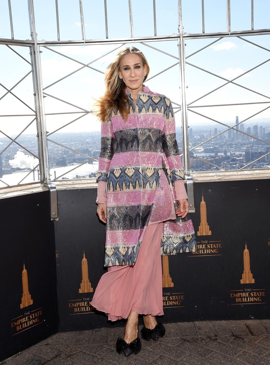 Sarah Jessica Parker szettjére Carrie Bradshaw is büszke lenne