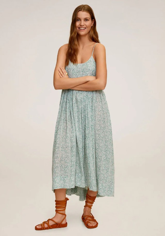 Apró virágokkal mintázott ruha MANGO 5995 Ft GLAMOUR-napok alatt 20% kedvezmény