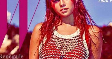 Na ne! Selena Gomez bikinis sorozata überszexuális lett