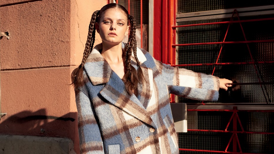 A kockás kabát igazi jolly joker darab