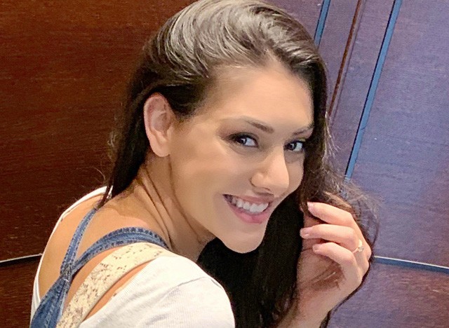 Kulcsár Edina trükkös ruhája akkor is tökéletes, ha felszalad ránk pár kiló