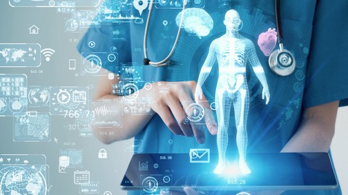 Dr. Meskó Bertalan: Az egészségügy egy olyan piramisra épül, amit mesterséges intelligencia nélkül nem fogunk tudni működtetni