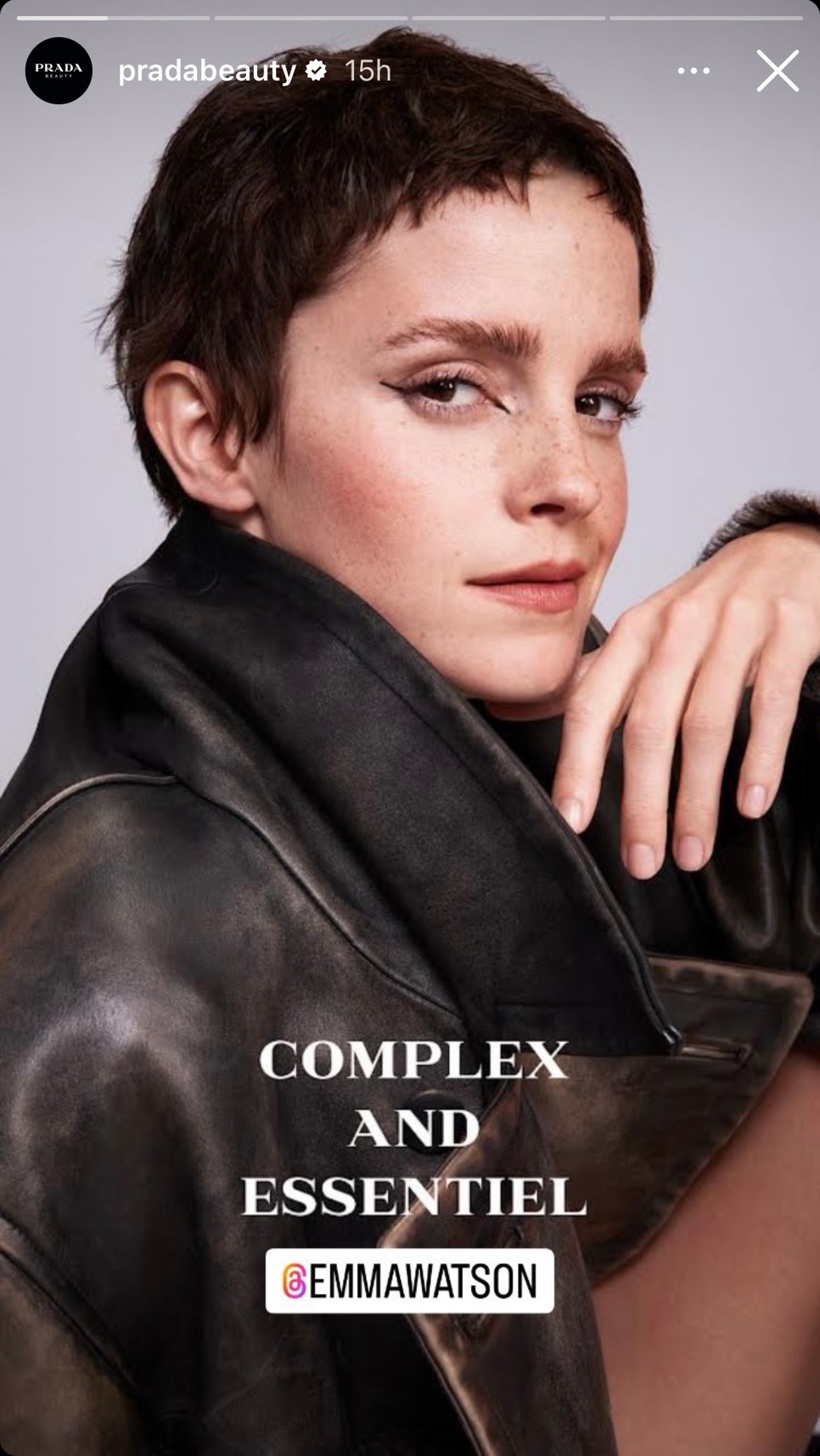 Emma Watson haja pont olyan rövid a Prada új kampányában, mint 2010-ben 