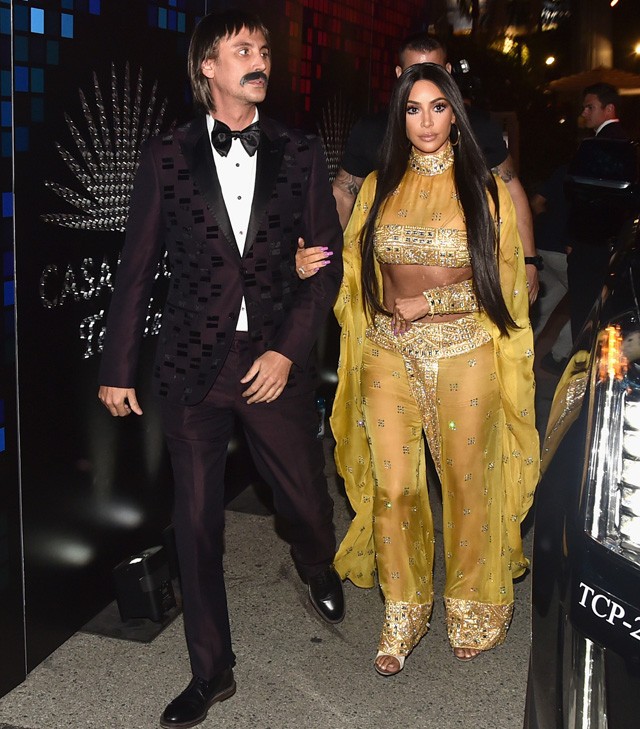 Kim Kardashian halloween-i buliban