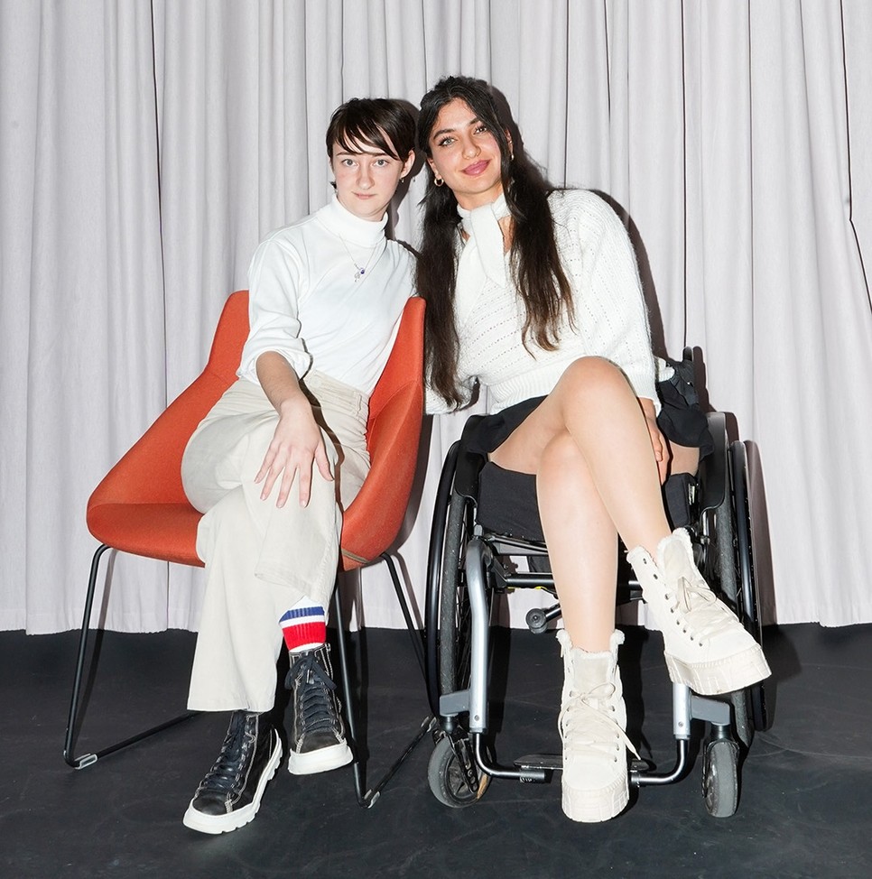 Az adaptív divat célja, hogy mindenki számára elérhető, kényelmes és funkcionális öltözeteket biztosítson, Pitenyák Boglárkának pedig ez a szívügye