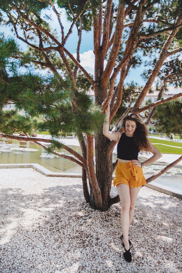 Johanna szereti a trükkös darabokat ma is egy ilyet viselt