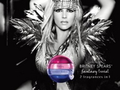 Britney Spears dögösebb lenne fekete hajjal