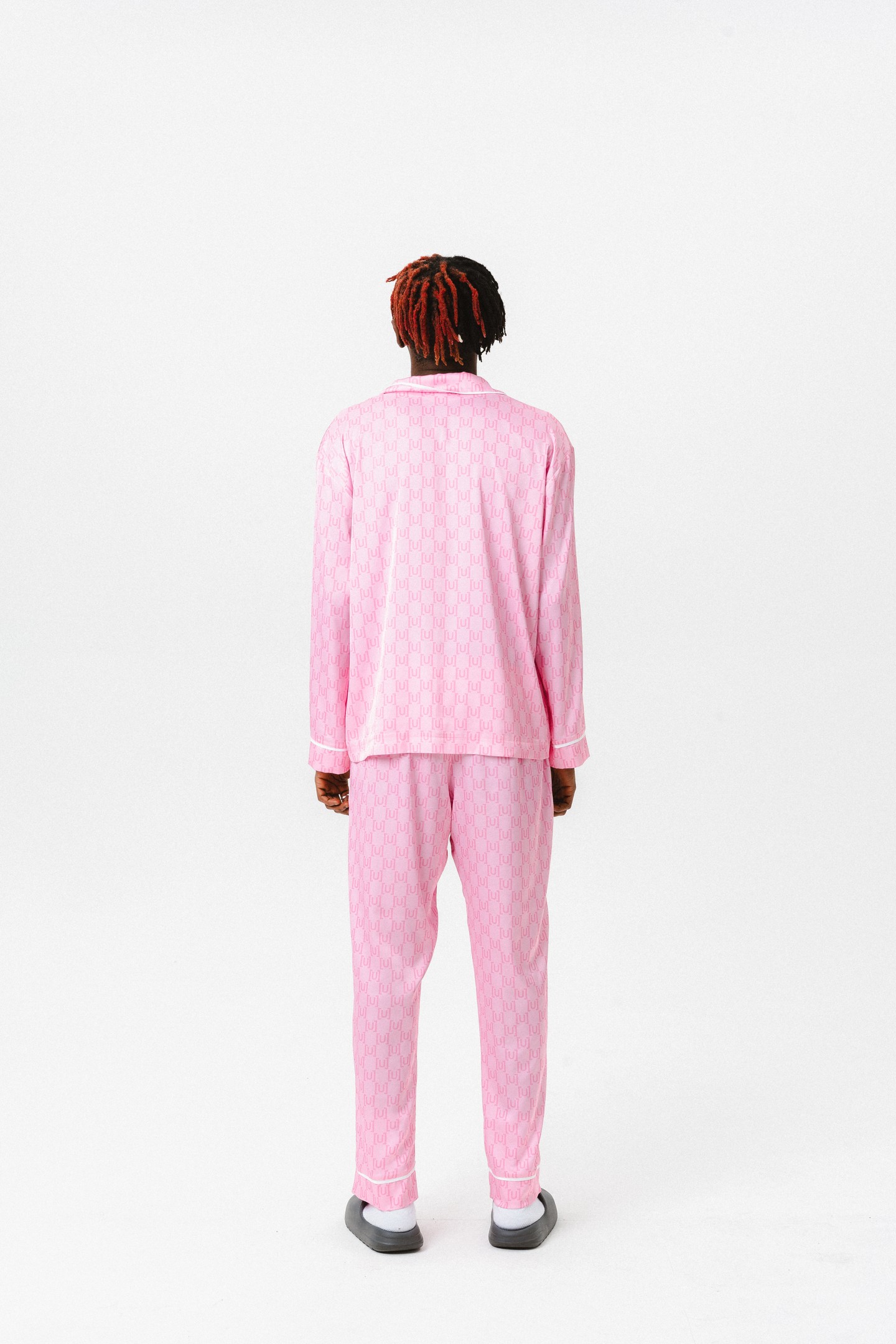 Unreal Industy pizsamakollekció