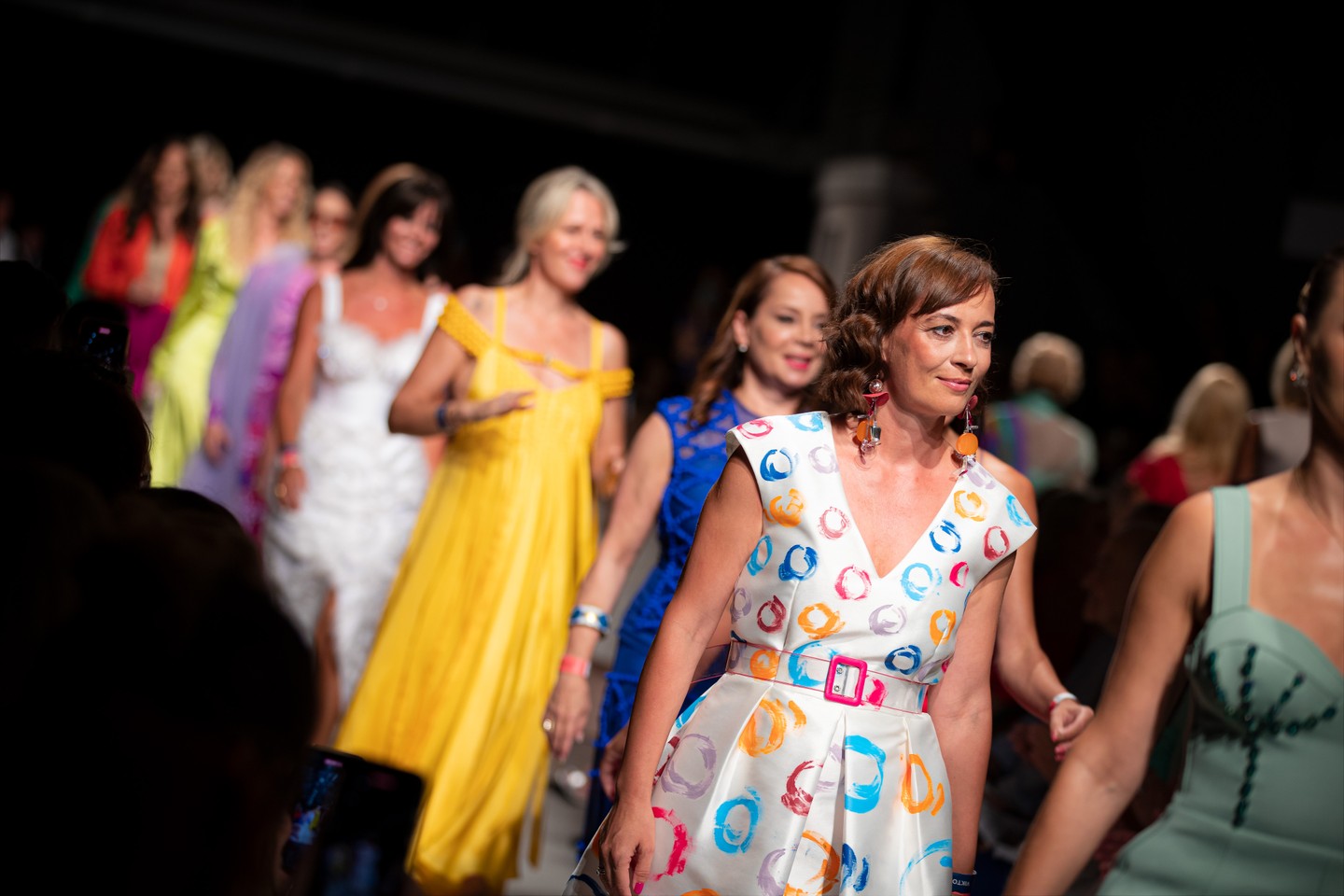 Farkasházi Réka színésznő, énekesnő a Viktória Varga bemutatóján a BCEFW-n