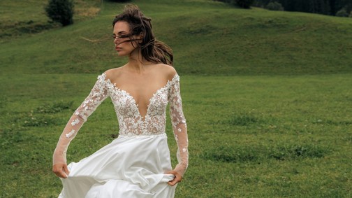 Benes Anita, a Daalarna tervezője: „Kezdettől fogva célom volt, hogy a túlzó, jelmezszerű menyasszonyi ruhákhoz képest egy letisztult irányvonalat képviseljek”