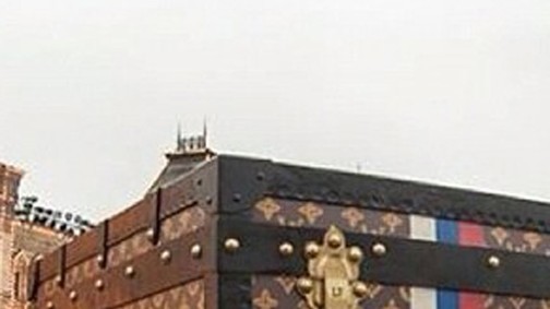 Végső csapás a kommunizmusra: Louis Vuitton