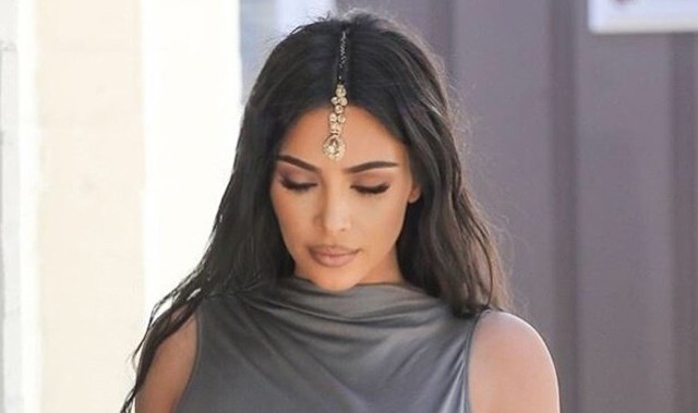 Kim Kardashian fejékszere