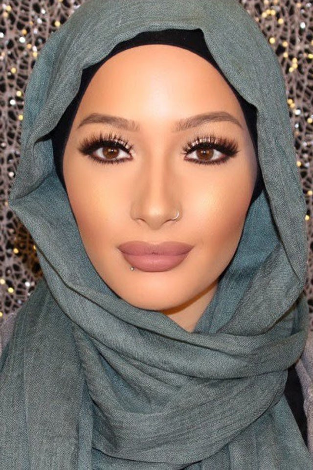 covergirl, muszlim nők, szépség, divat, kampány, nura afia, hibzsáb