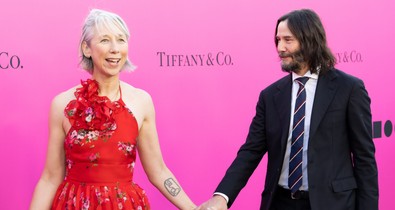 Keanu Reeves és szerelme a vörös szőnyeg legédesebb párosa