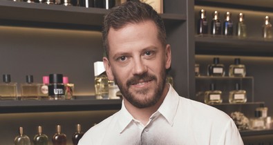 A boldogság illata - gyermekkori emlékeink nyomában Pozsgai Ákos parfümőrrel