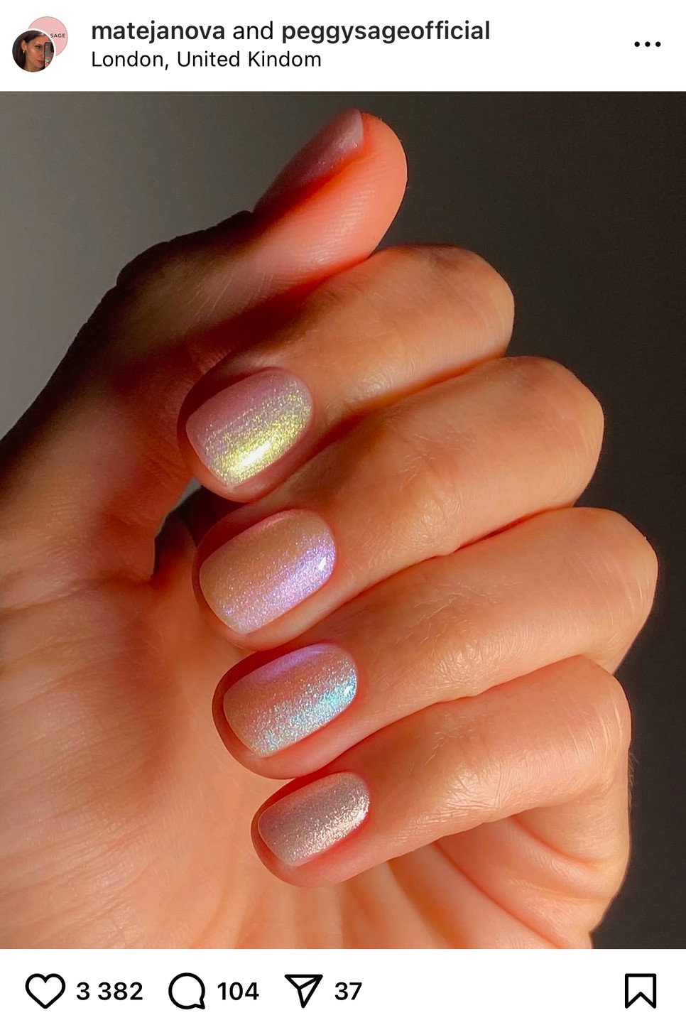 Ilyen mesés szivárvány színekben pompázik a tündérpor körömtrend