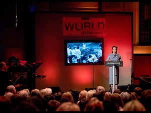 ˝Aggasztó, ami történik˝ - Angelina Jolie a menekültválságról tartott előadást