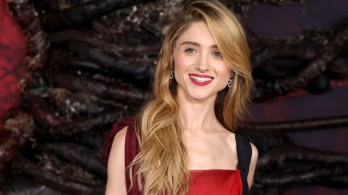 Így nézett ki a Stranger Things Nancy-je, Natalia Dyer, amikor életében először lépett a vörös szőnyegre