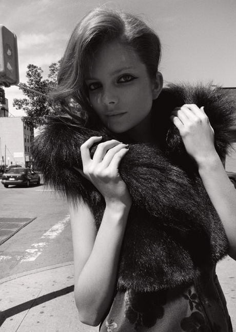 Glen Luchford készítette a fekete-fehér sorozatot