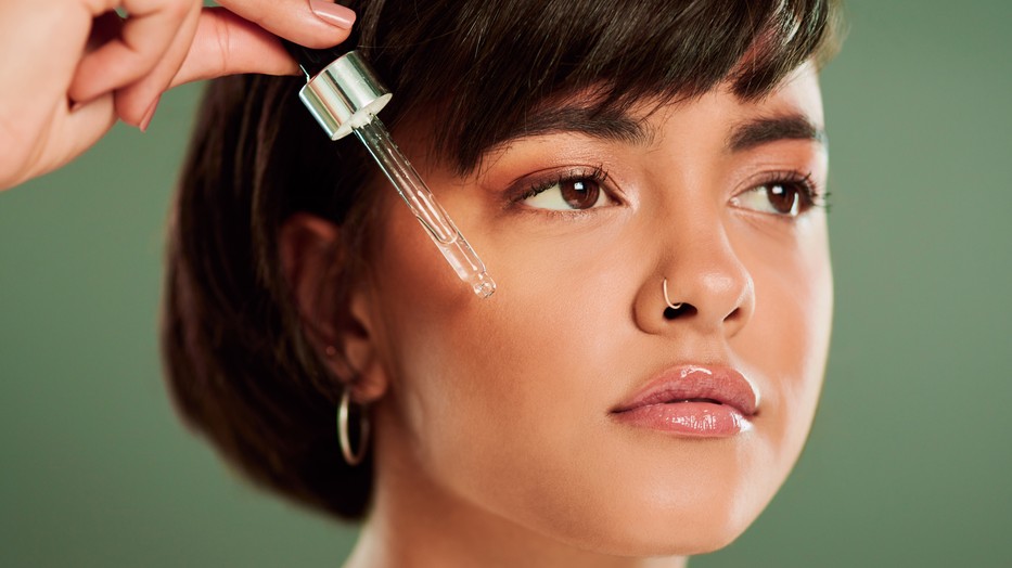 Csoda-cseppek: Eláruljuk, miért érdemes bőrápoló olajat használnod!