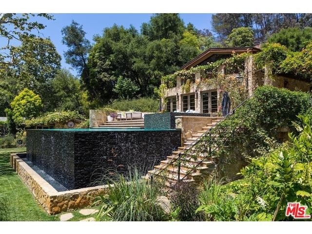 Jennifer Lopez új álomotthonától leesik az állad