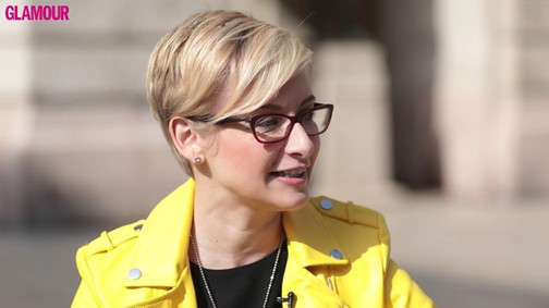 Lakásra gyűjtőtt, drága pezsgőket vett belőle - így indult Anett igazi karrierje