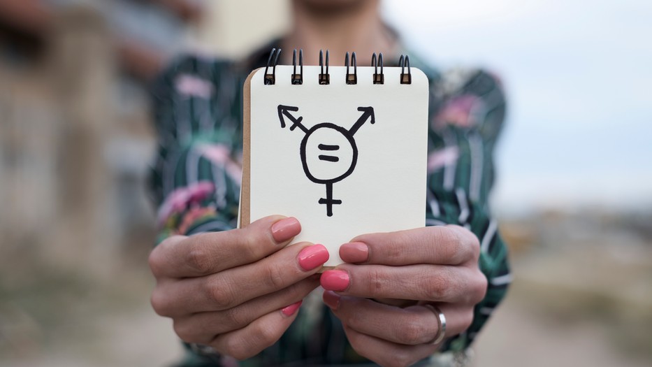 Hogyan értelmezi az asztrológia a transzszexualitást?