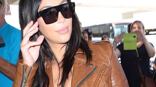 Meztelenül szelfizett Kim Kardashian, így üzent a kétkedőknek