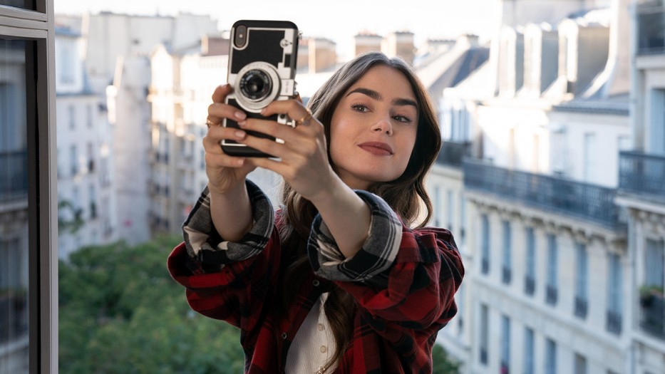 Nagy változás előtt áll az Emily Párizsban új évada