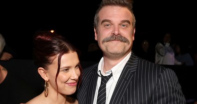 Millie Bobby Brown tisztázta, milyen most a kapcsolata a zaklatásával vádolt David Harbourrel