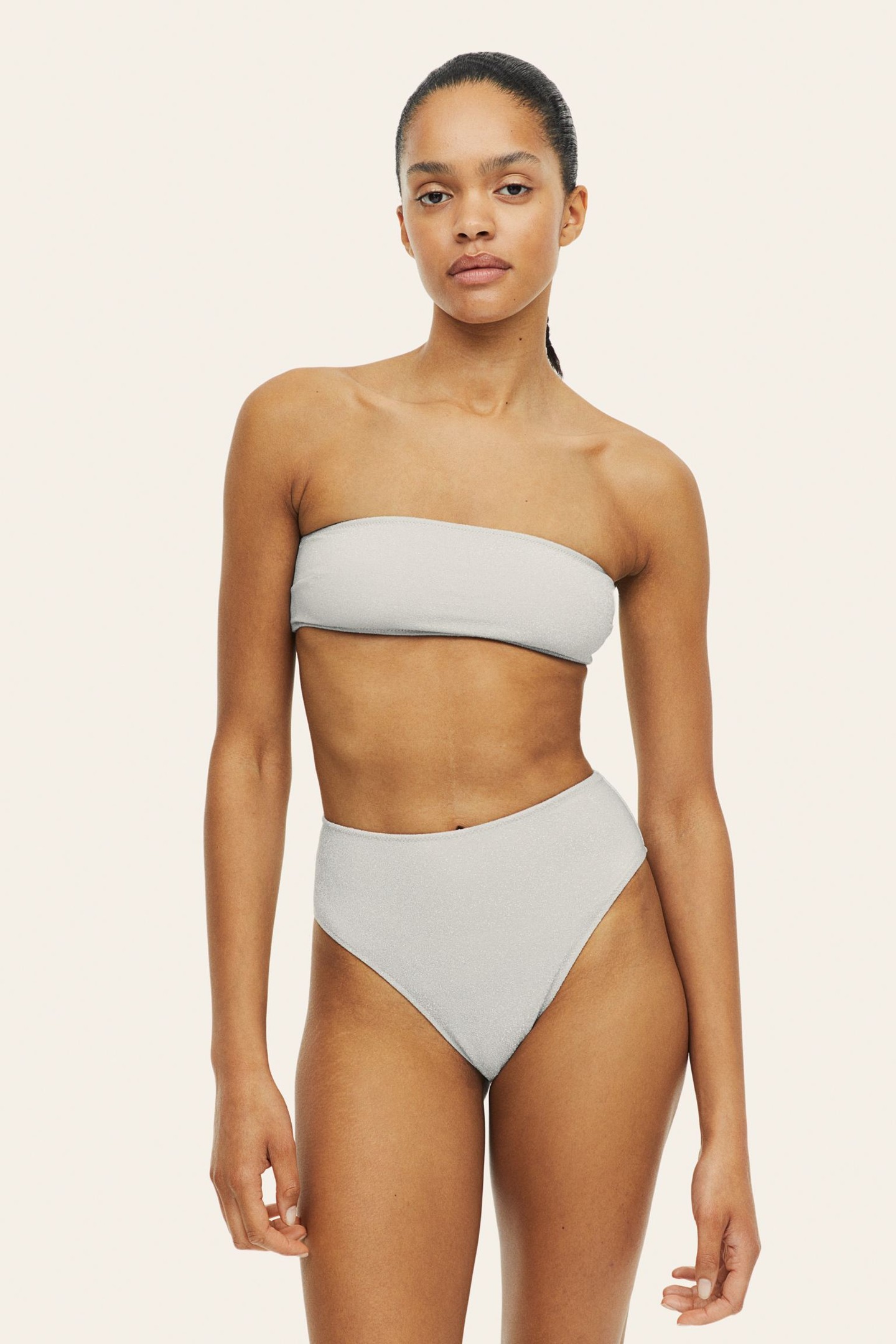 Bikini felső és alsó H&M 4995 Ft, 4995 Ft