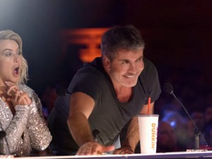Íme a 11 éves fiú, aki elérte, hogy Simon Cowell megnyomja az aranygombot