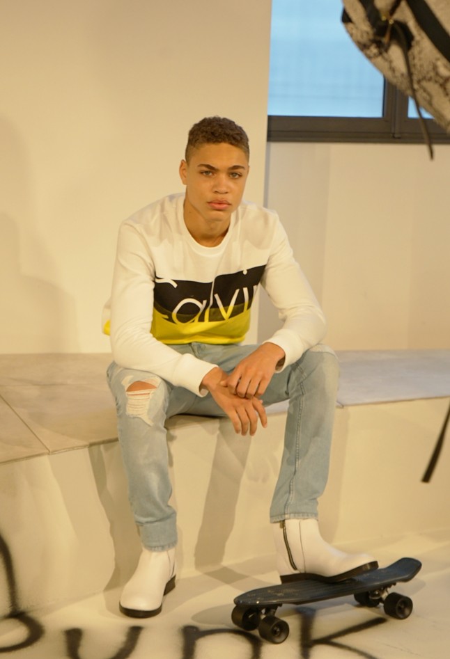 Egy csipetnyi Calvin Klein a délutáni kávé mellé!