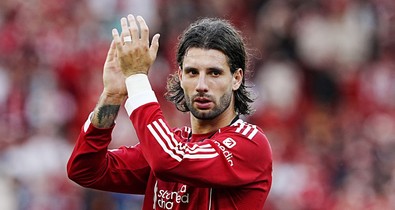 Szoboszlai Dominik karjaiban tartja a kislányát: ennél édesebb fotót ma nem látsz