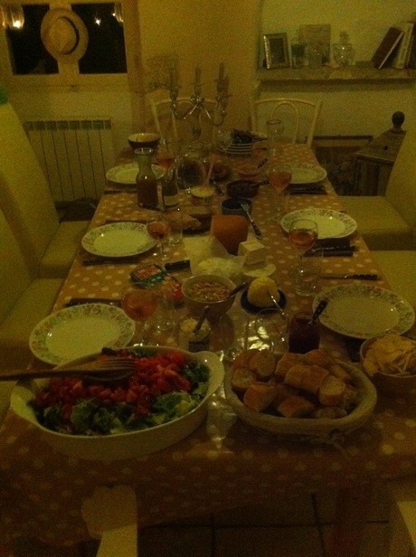 Terülj-terülj, asztalkám!