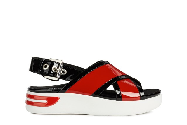 Lakk szandál GEOX geox.com