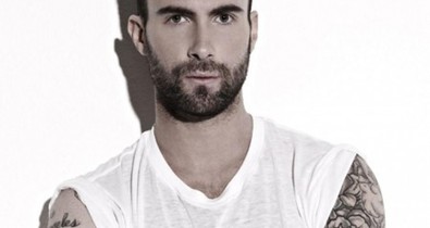 Adam Levine újabb trófeabarátnője