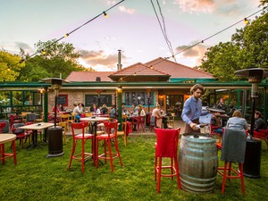 Végre élvezheted a Városmajor aranyos kis parkjának szuper éttermét!