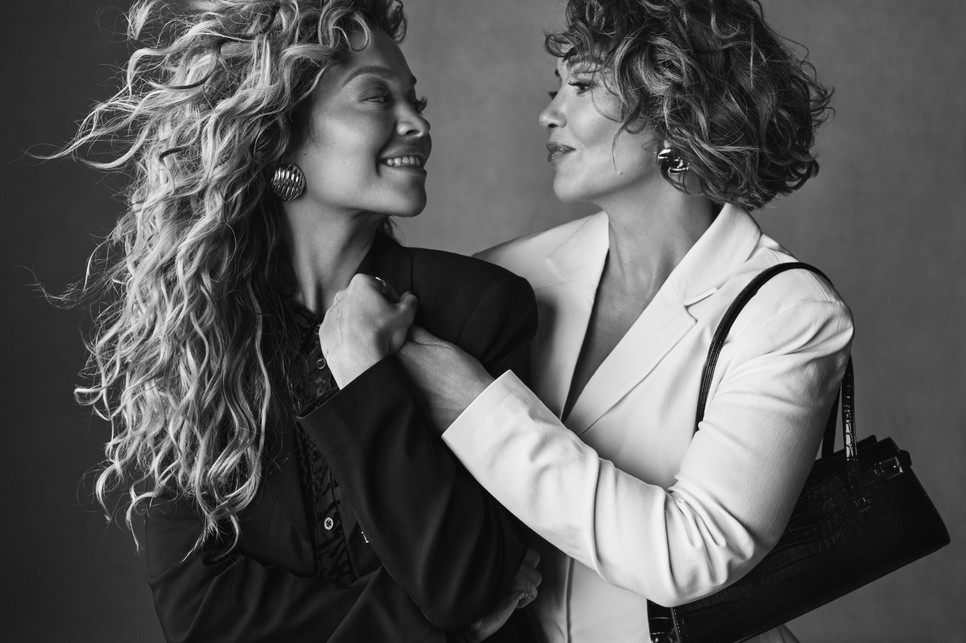 Anya és lánya közötti szeretet, odaadás igazán felemelővé teszi a kollekció kampányképeit