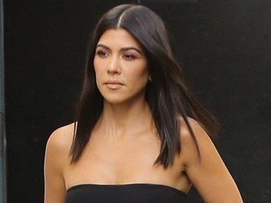 Kourtney Kardashian 20 éves fiújával kultúrprogramozik