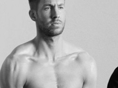 Calvin Harris egy szexisten az Emporio Armani alsógatyáiban