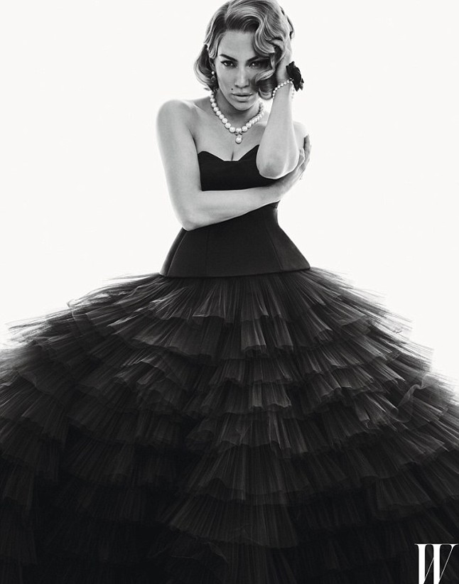 jennifer lopez, w magazin, inez vinoodh, chanel, giambattista valli, szexi képek, címlap